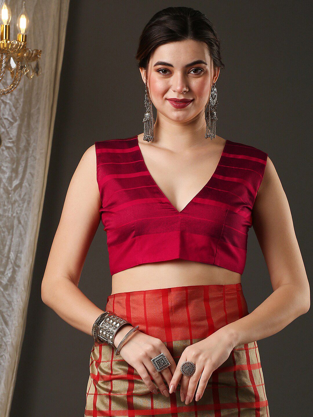 Saree mall Checks Silk Blend Saree