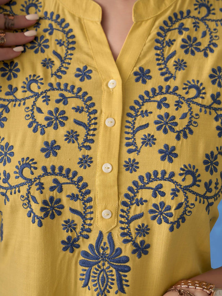 Anouk Floral Embroidered Mandarin Collar Straight Short Kurti