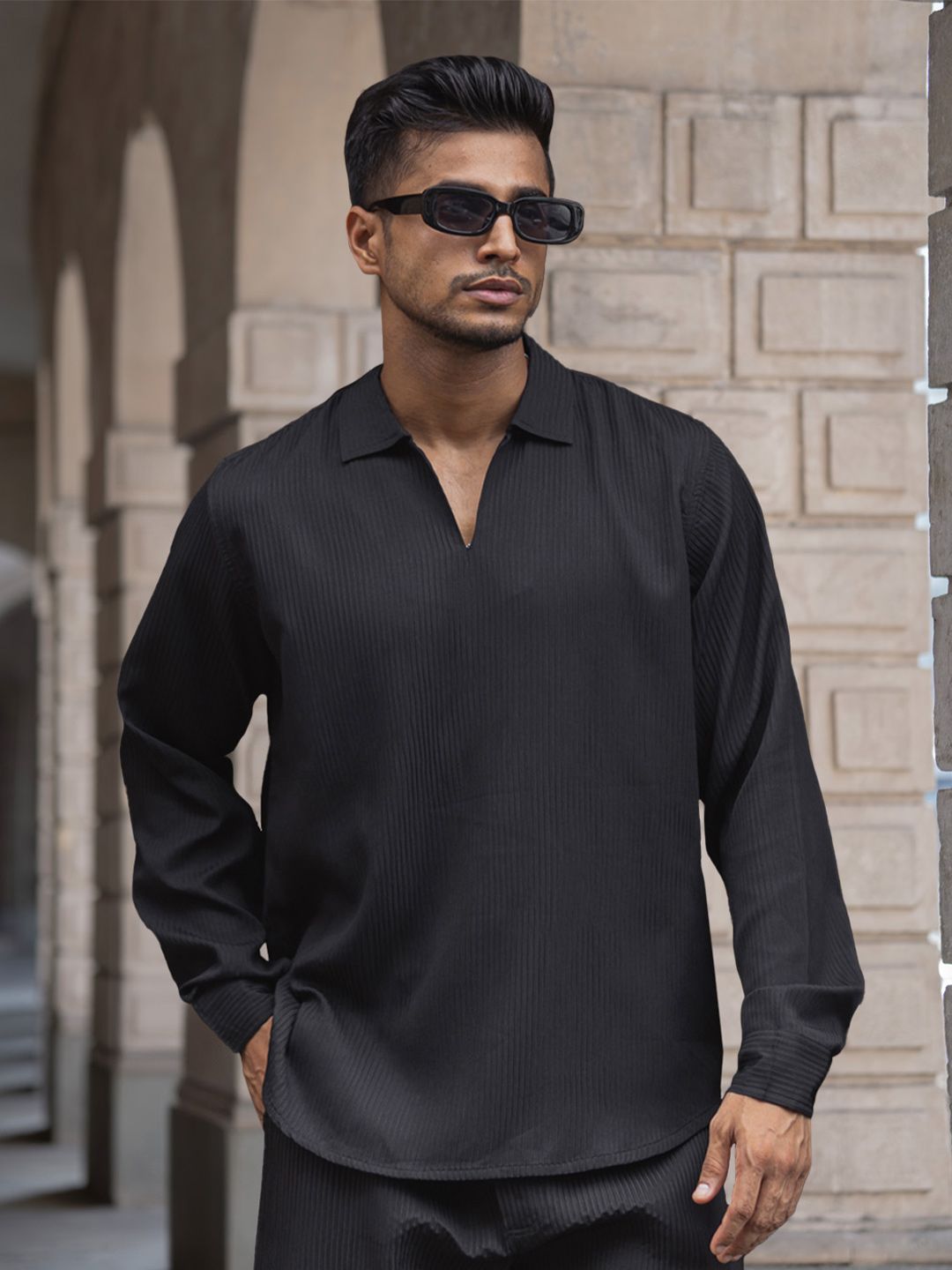 Powerlook Men Spread Collar Striped T-shirt