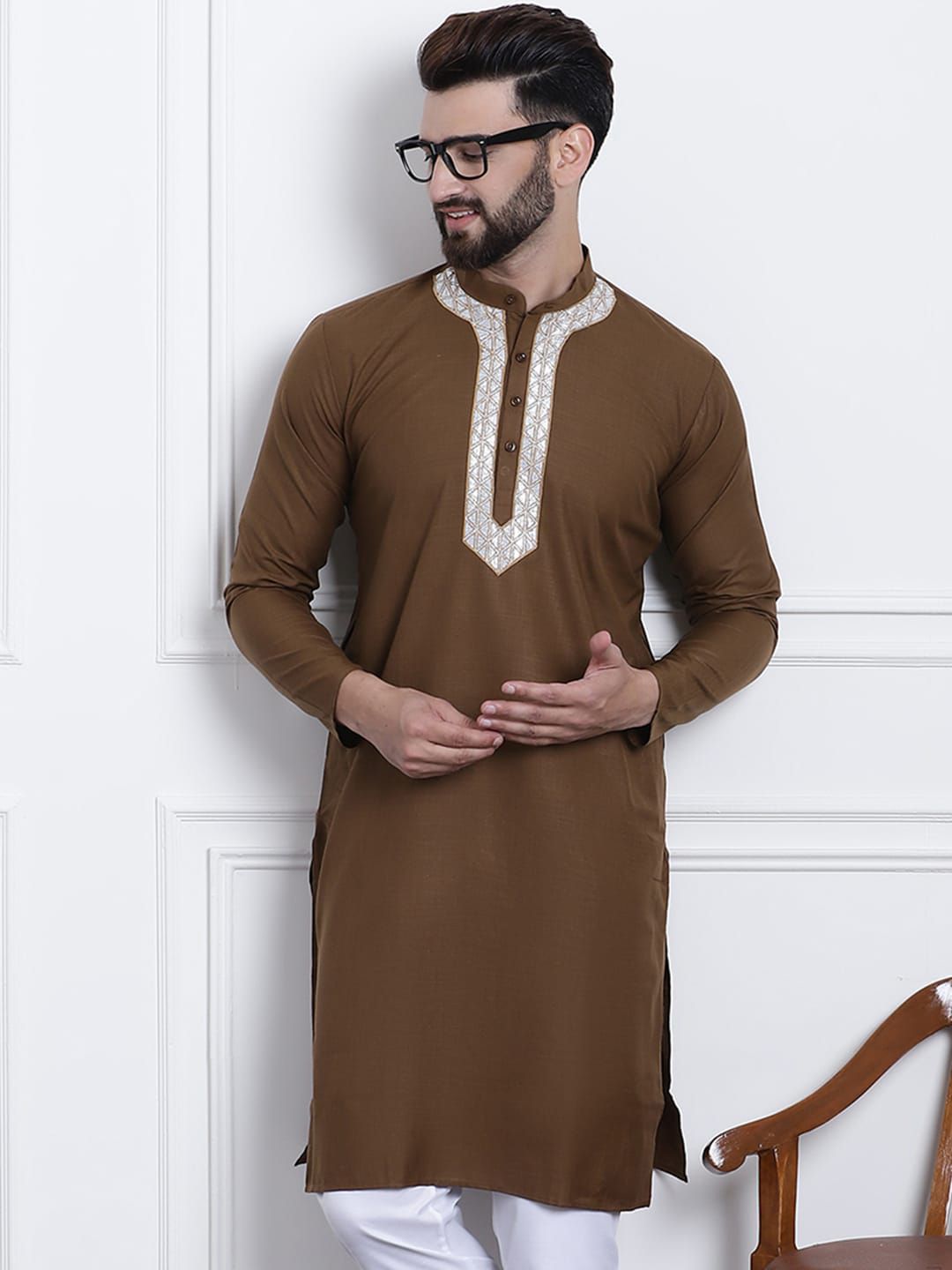SOJANYA Band Collar Geometric Thread Work Cotton Kurta