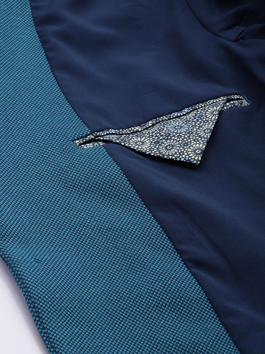 Park Avenue Self Design Textured Super Slim Fit Single Breasted Formal Blazer