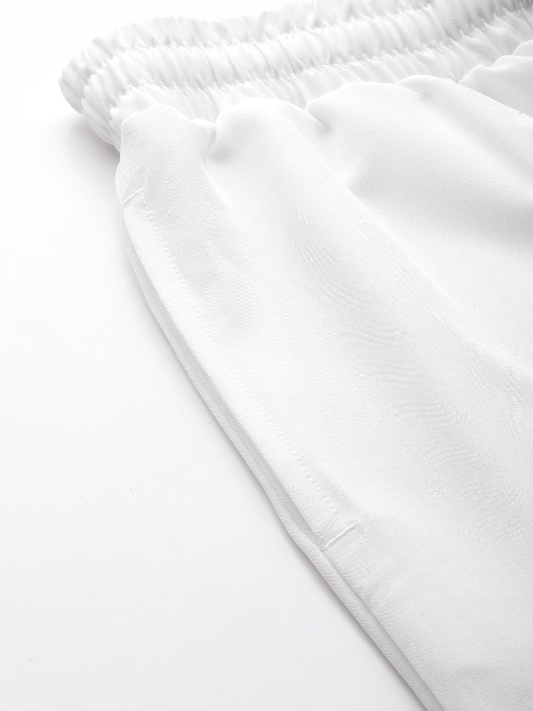 HRX by Hrithik Roshan Men Cargo Style Lifestyle Joggers