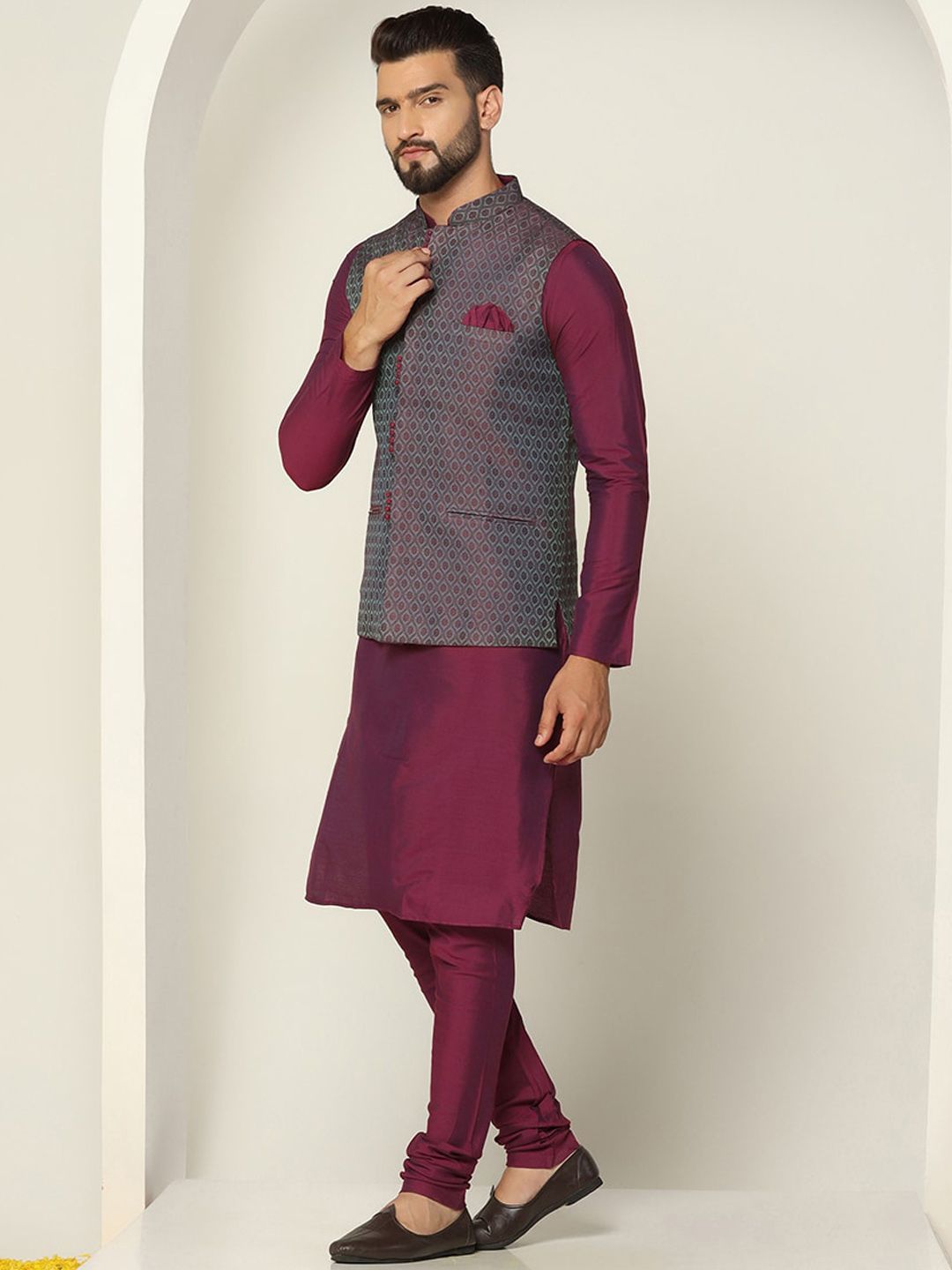 KISAH Men Woven Design Nehru Jackets