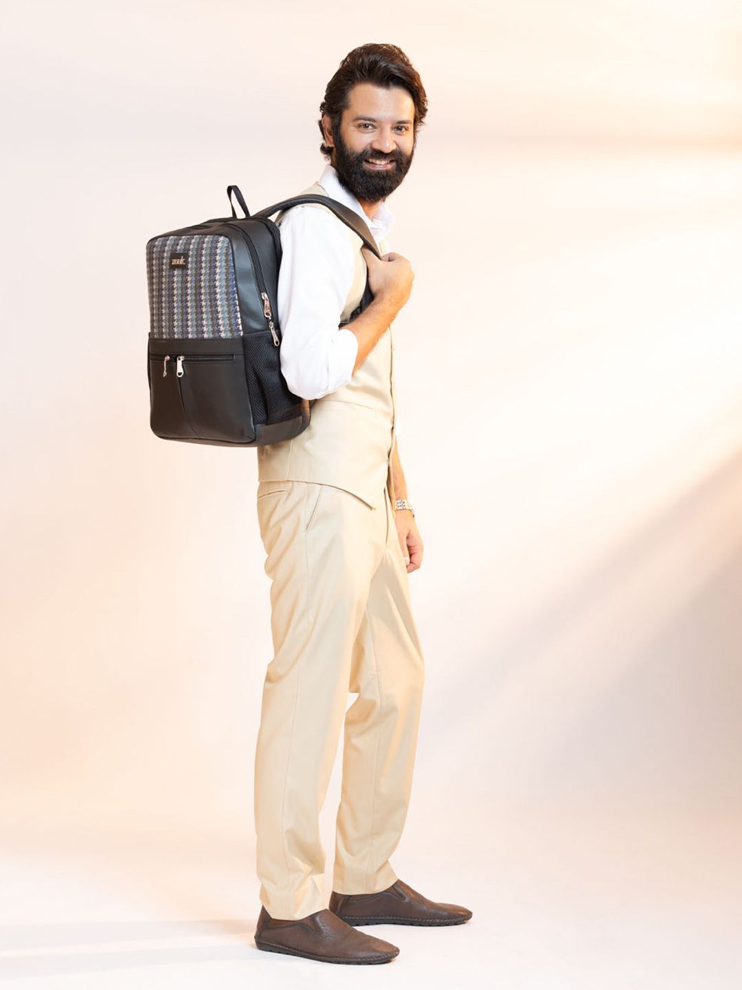 ZOUK Bombay Houndstooth Printed Backpack with Compression Straps Up to 16 inch