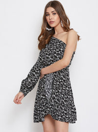 Berrylush Black & White Floral Print Fit and Flare Dress