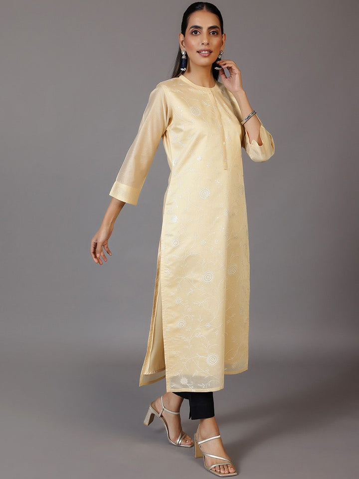 Libas Ethnic Motifs Embroidered Thread Work Kurta