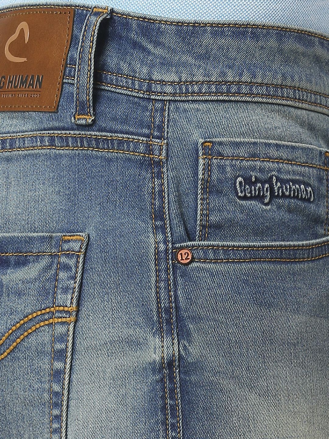 Menjadi Manusia Lelaki Slim Straight Fit Clean Look Light Fade Jeans