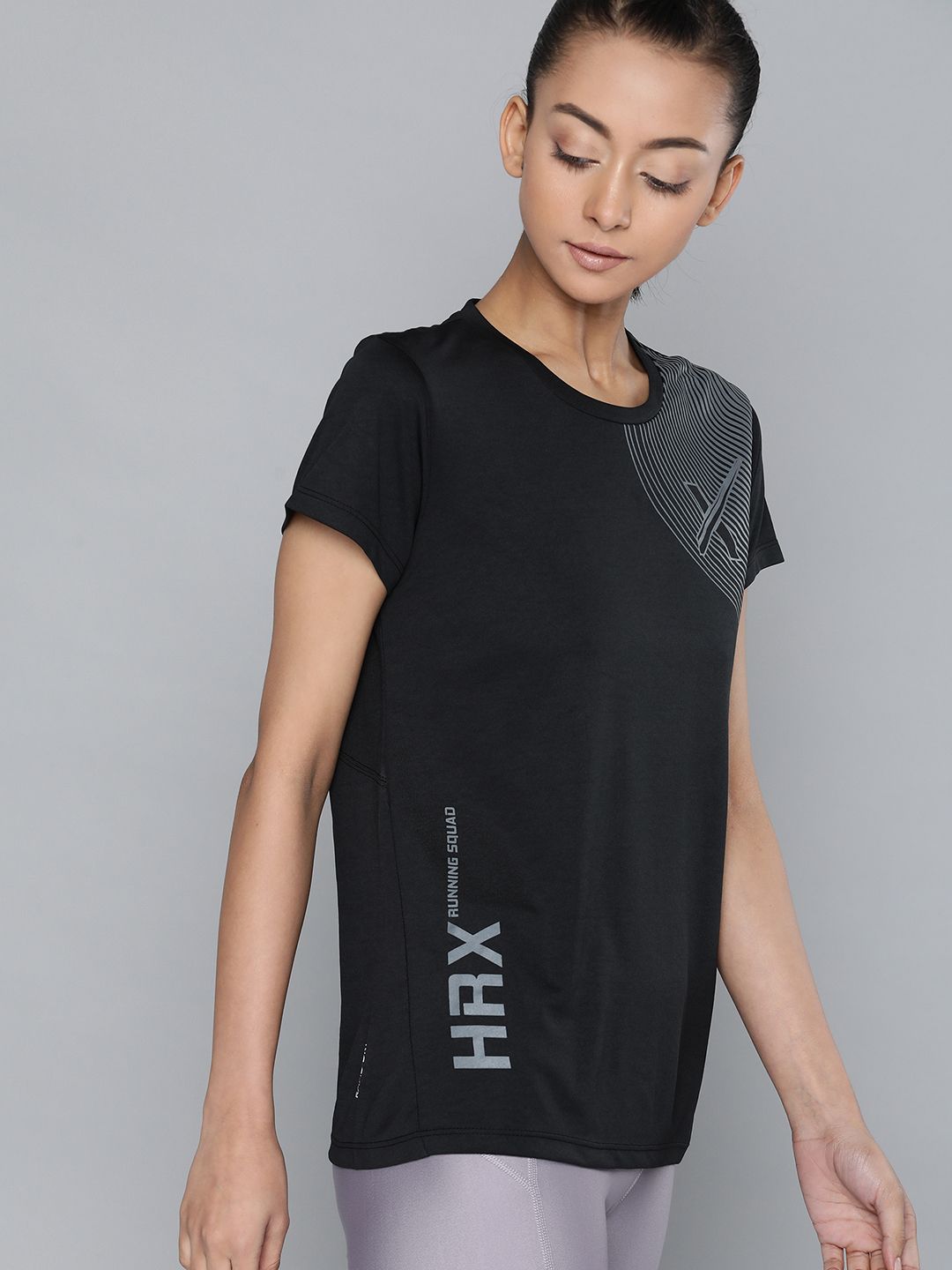 HRX By Hrithik Roshan Women Jet Black Printed Rapid-Dry Antimicrobial Running Tshirt