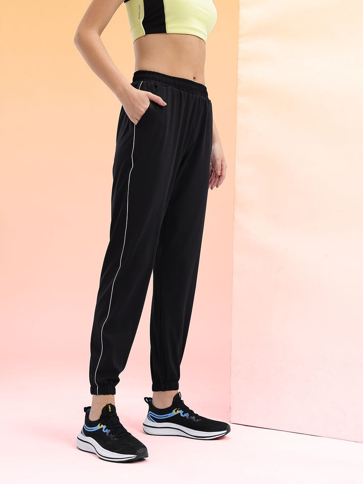 HRX by Hrithik Roshan Women Brand Logo Detail Rapid-Dry Running Joggers