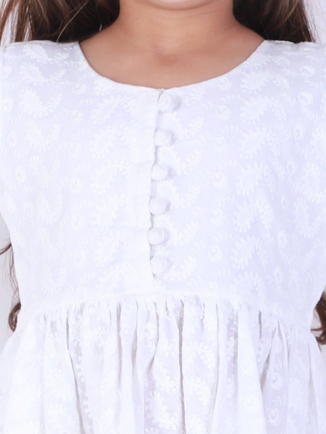 VASTRAMAY Girls White Chikankari Pure Cotton Kurta with Leggings