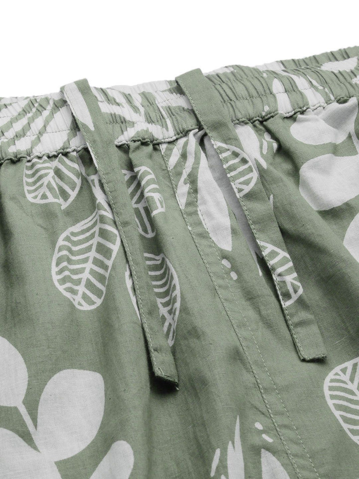 SANSKRUTIHOMES Women Green & White Pure Cotton Printed Shorts Set