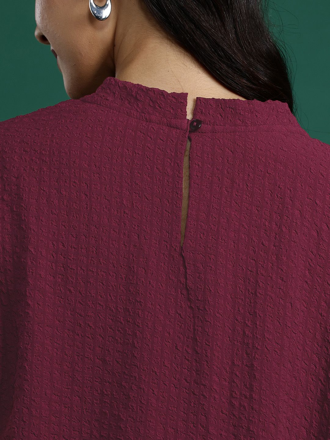 DressBerry Seersucker Extended Sleeves Regular Top