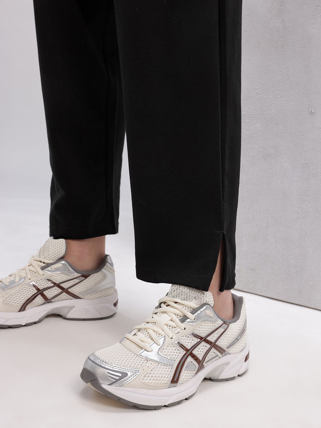 HRX by Hrithik Roshan Women Brand Logo Detail Training Track Pants