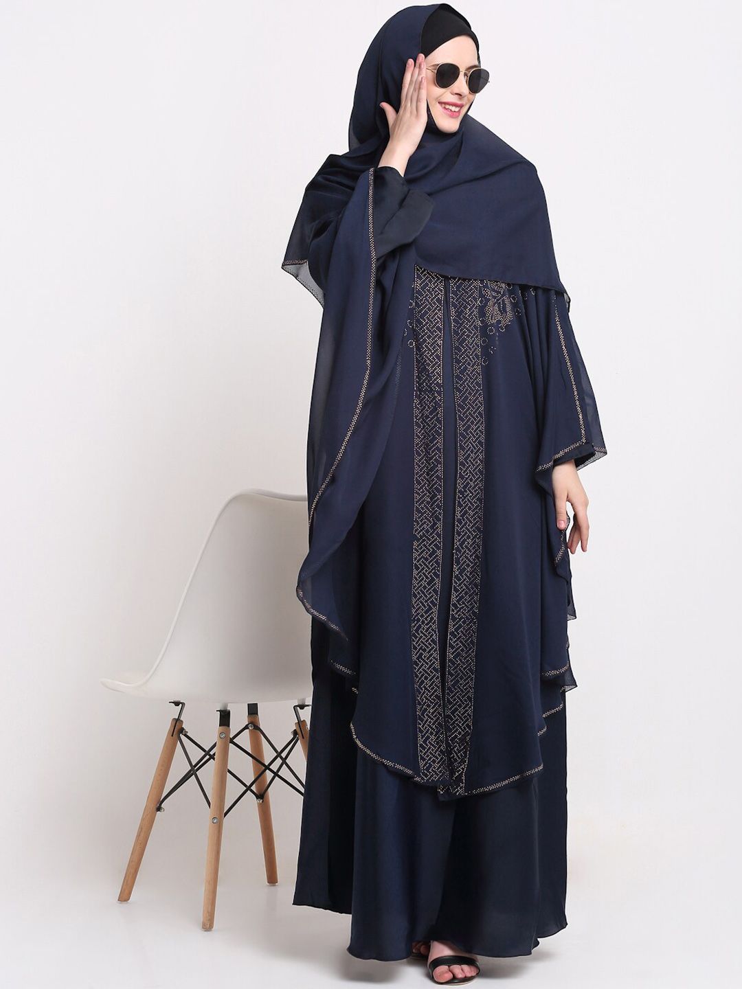 KLOTTHE Women Blue Embellished Burqas With Scarves