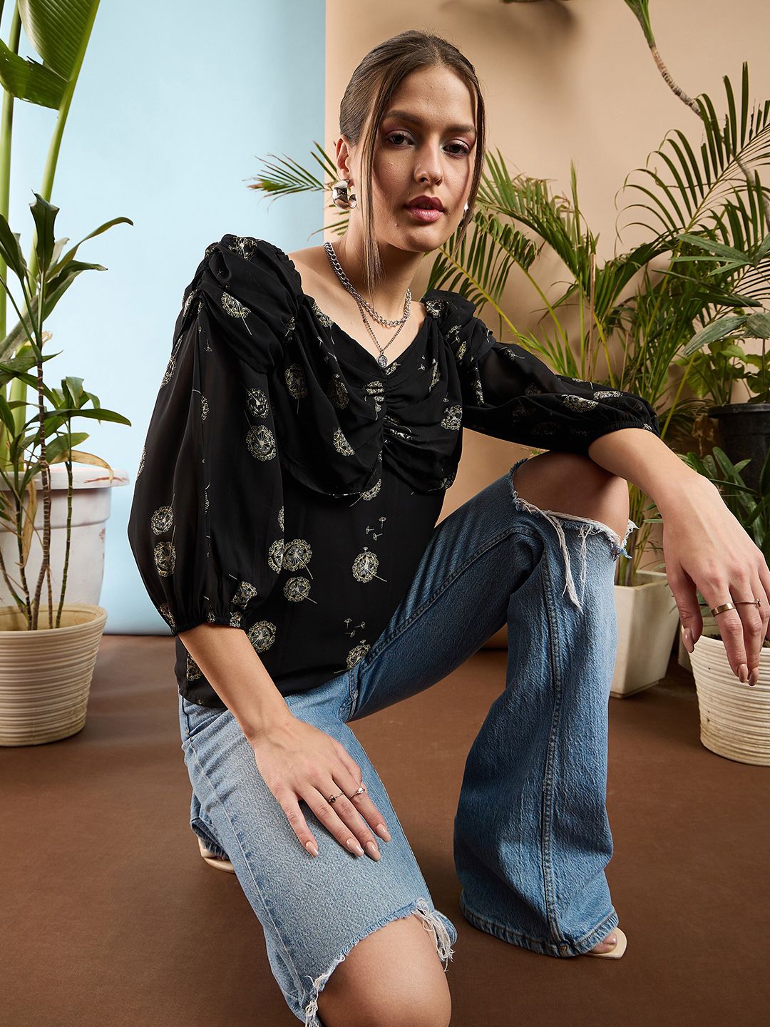 SASSAFRAS Floral Printed Puff Sleeve Tropical Georgette Top