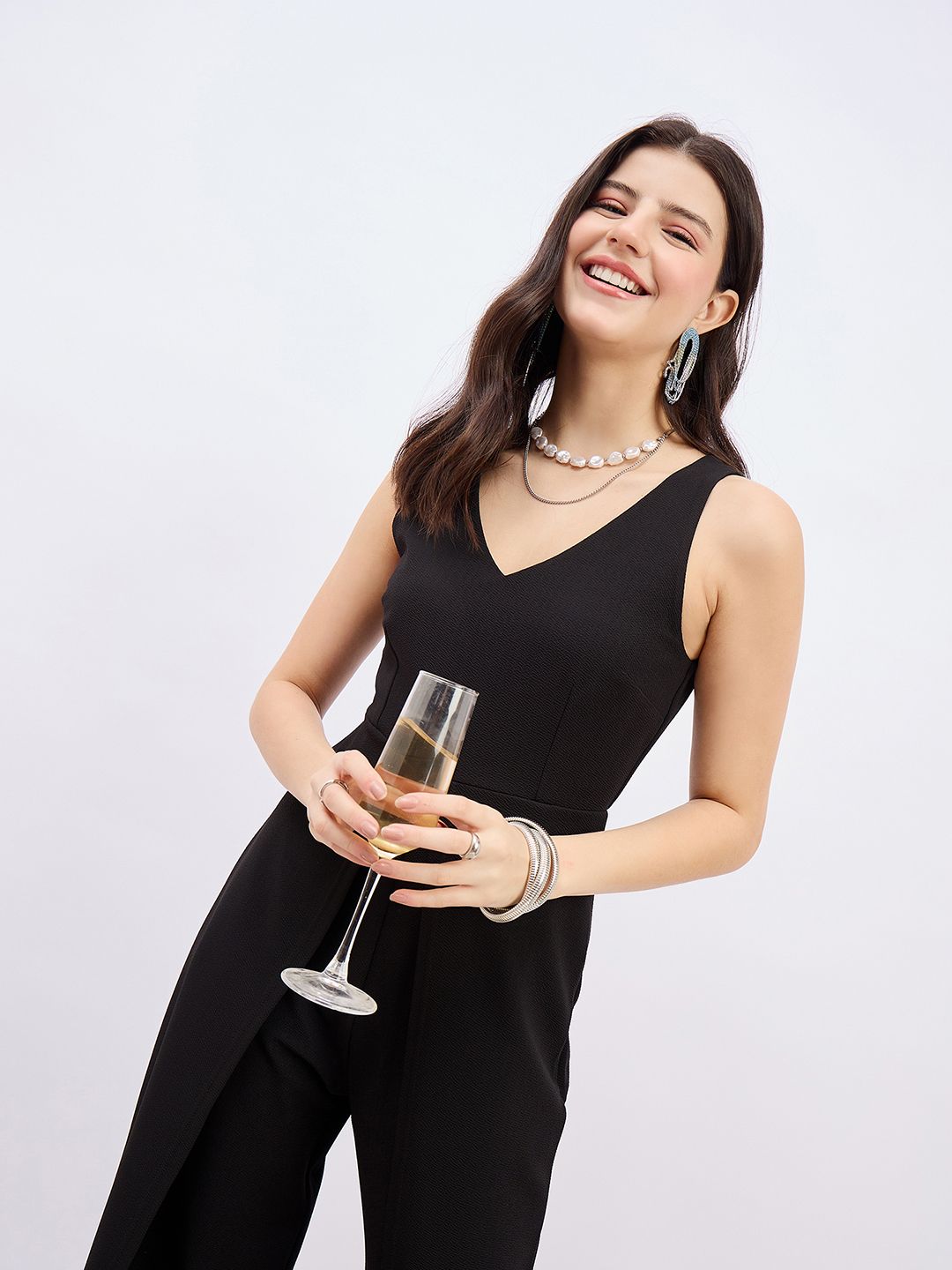 Berrylush Women V-Neck Sleeveless Basic Jumpsuit