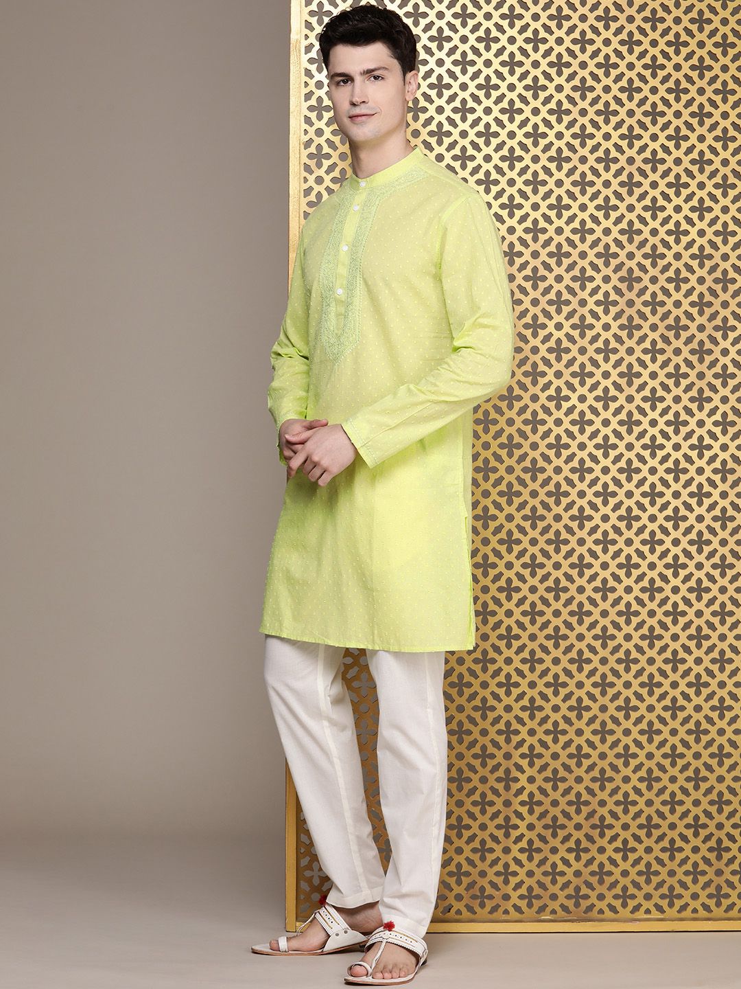House of Pataudi Men Jashn Pure Cotton Yoke Design Thread Work Dobby Kurta