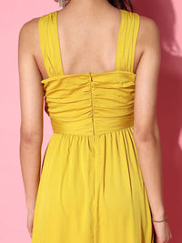 Berrylush Women Yellow Solid Vacay Attire