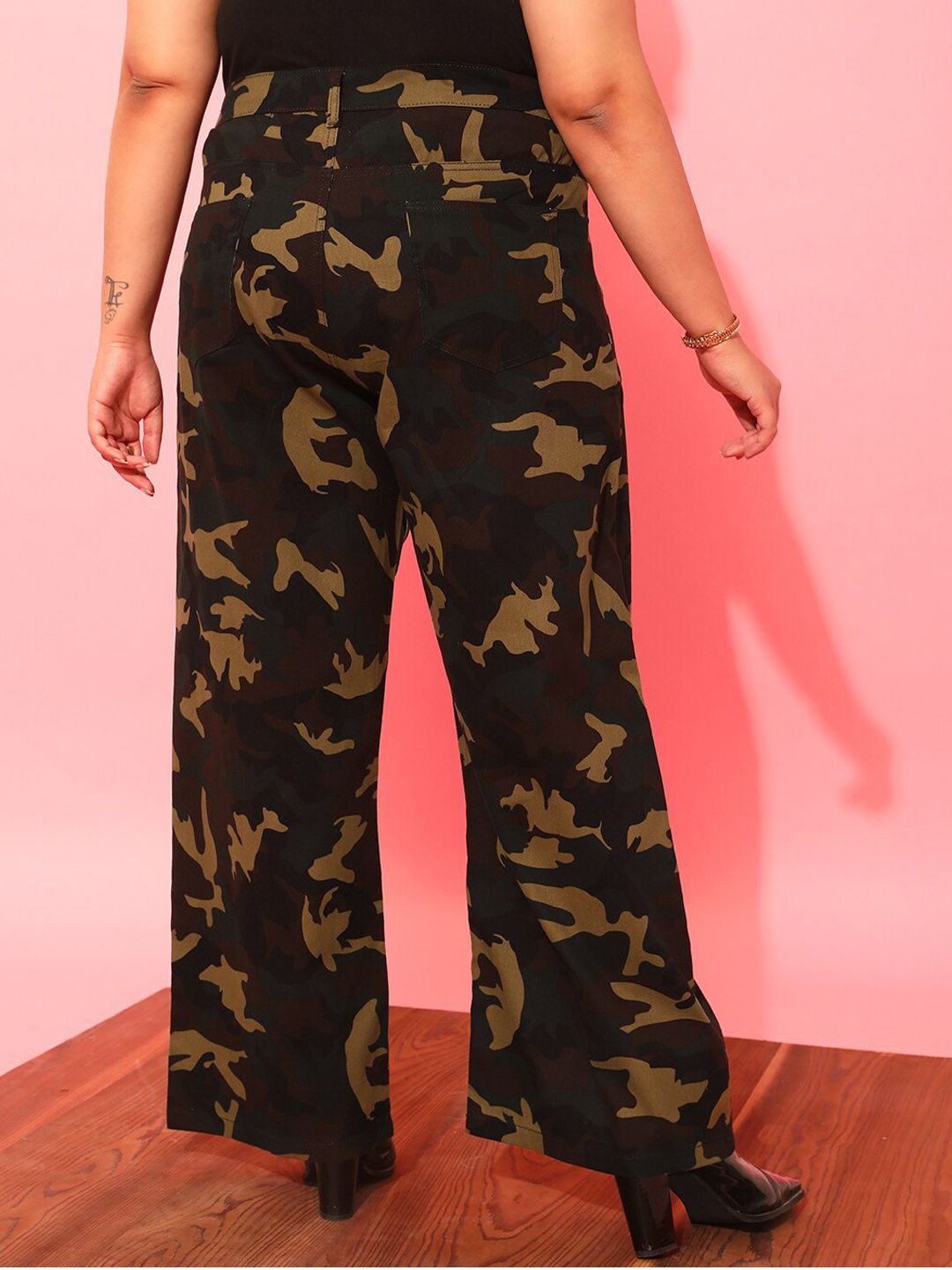 CURVY STREET Women Plus Size Olive Green Printed Relaxed Straight Leg Pure Cotton Trousers
