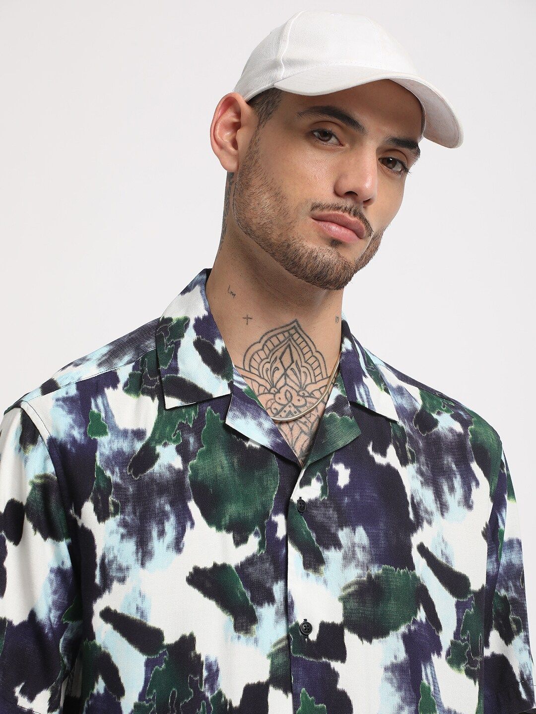 THE BEAR HOUSE Regular Fit Abstract Printed Cuban Collar Casual Shirt