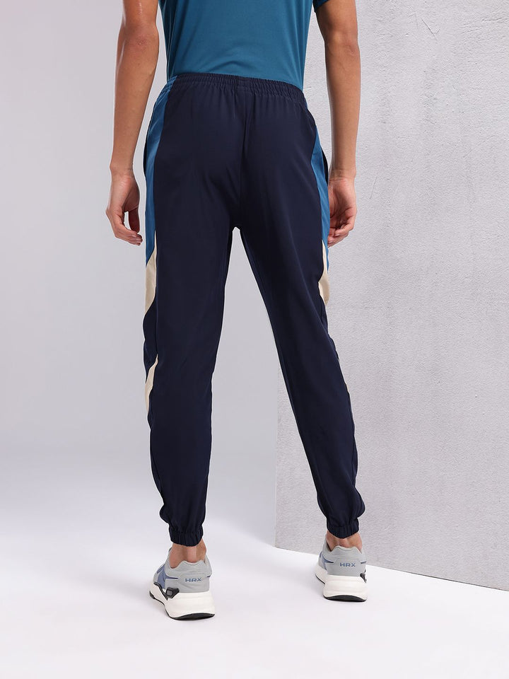 HRX by Hrithik Roshan Men Contrast Side Striped Lifestyle Joggers