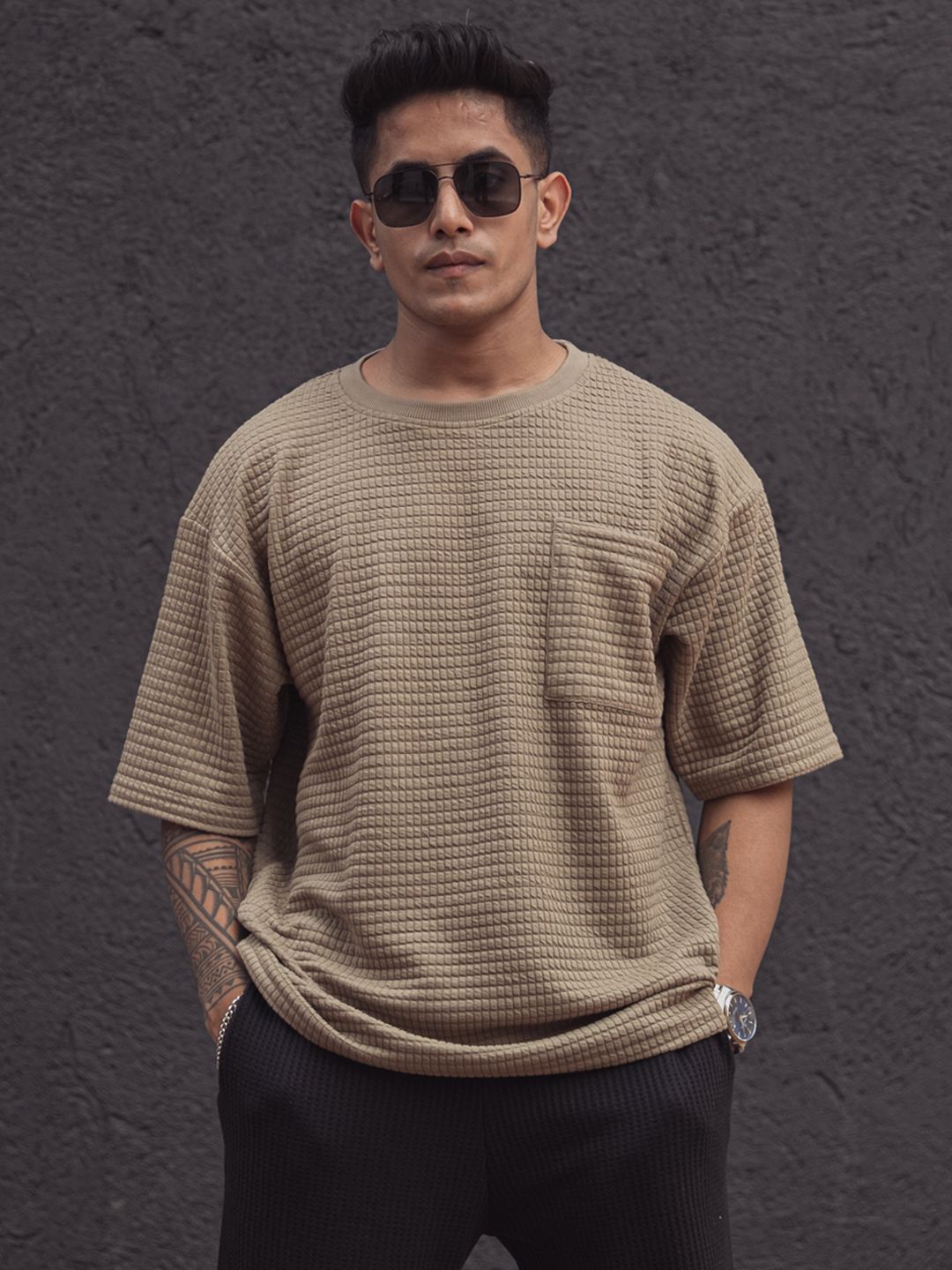 Powerlook Men Self Design Oversized Pockets T-shirt