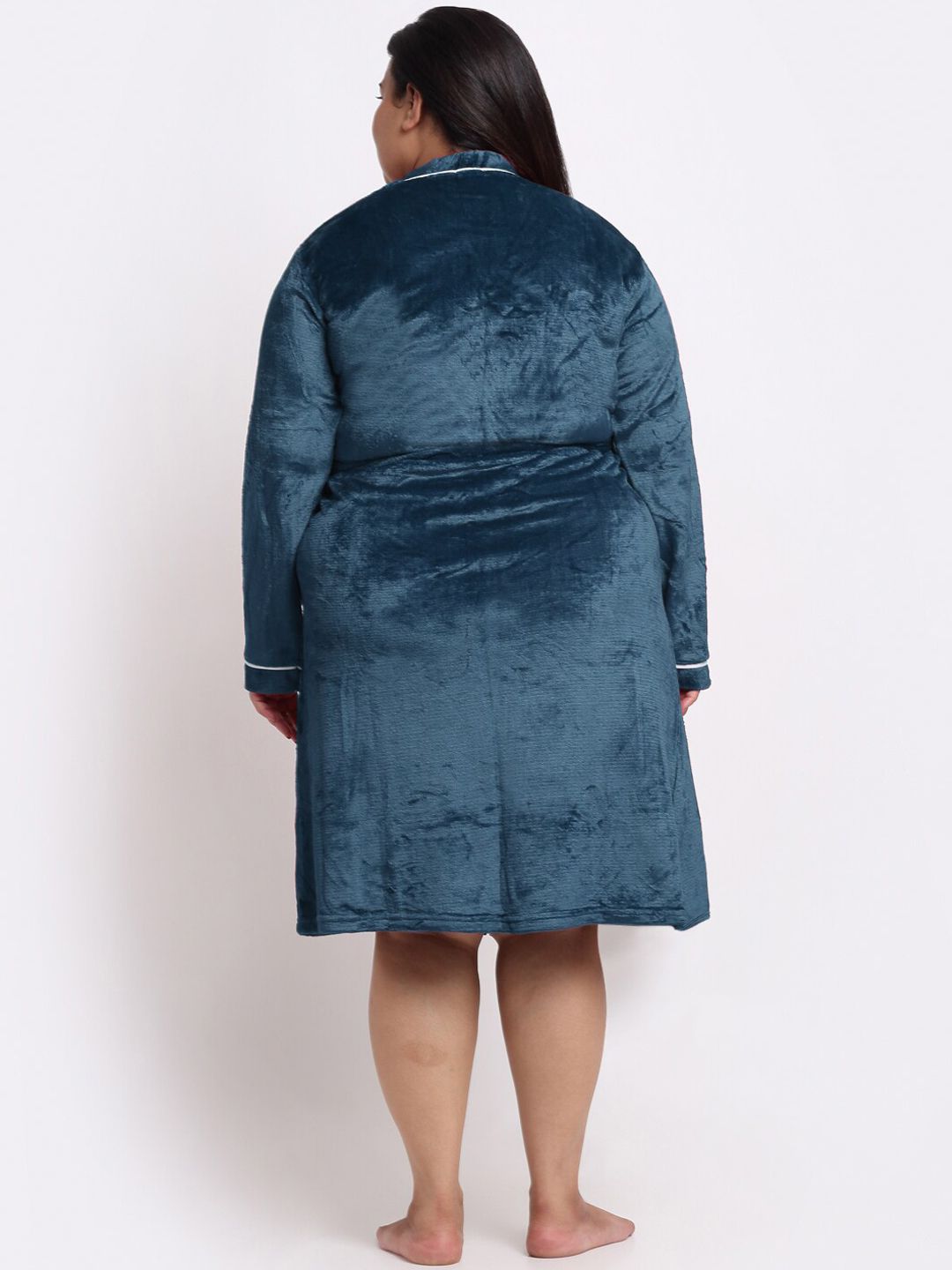 KLOTTHE Plus Size Long Sleeved Wool Bath Robe With Belt