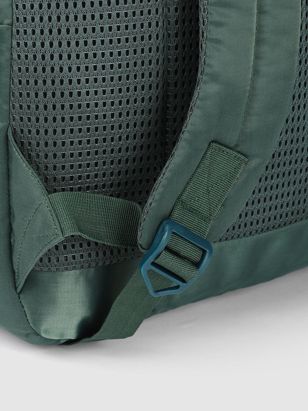 Gear Unisex Compact Laptop Backpack