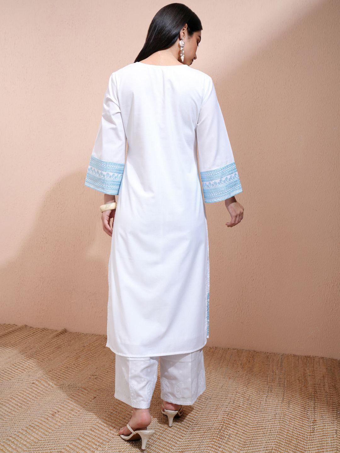 Vishudh White Floral Embroidered V-Neck Three-Quarter Sleeves Regular Straight Kurta
