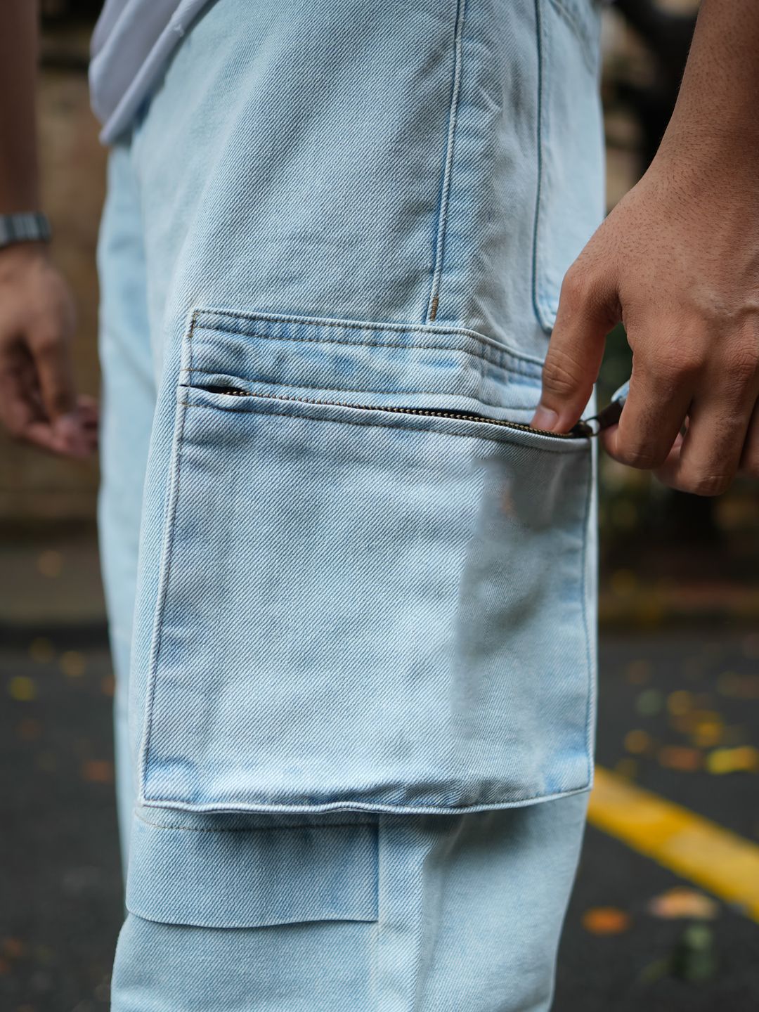 Powerlook Men Loose Fit Cotton Cargos Trousers