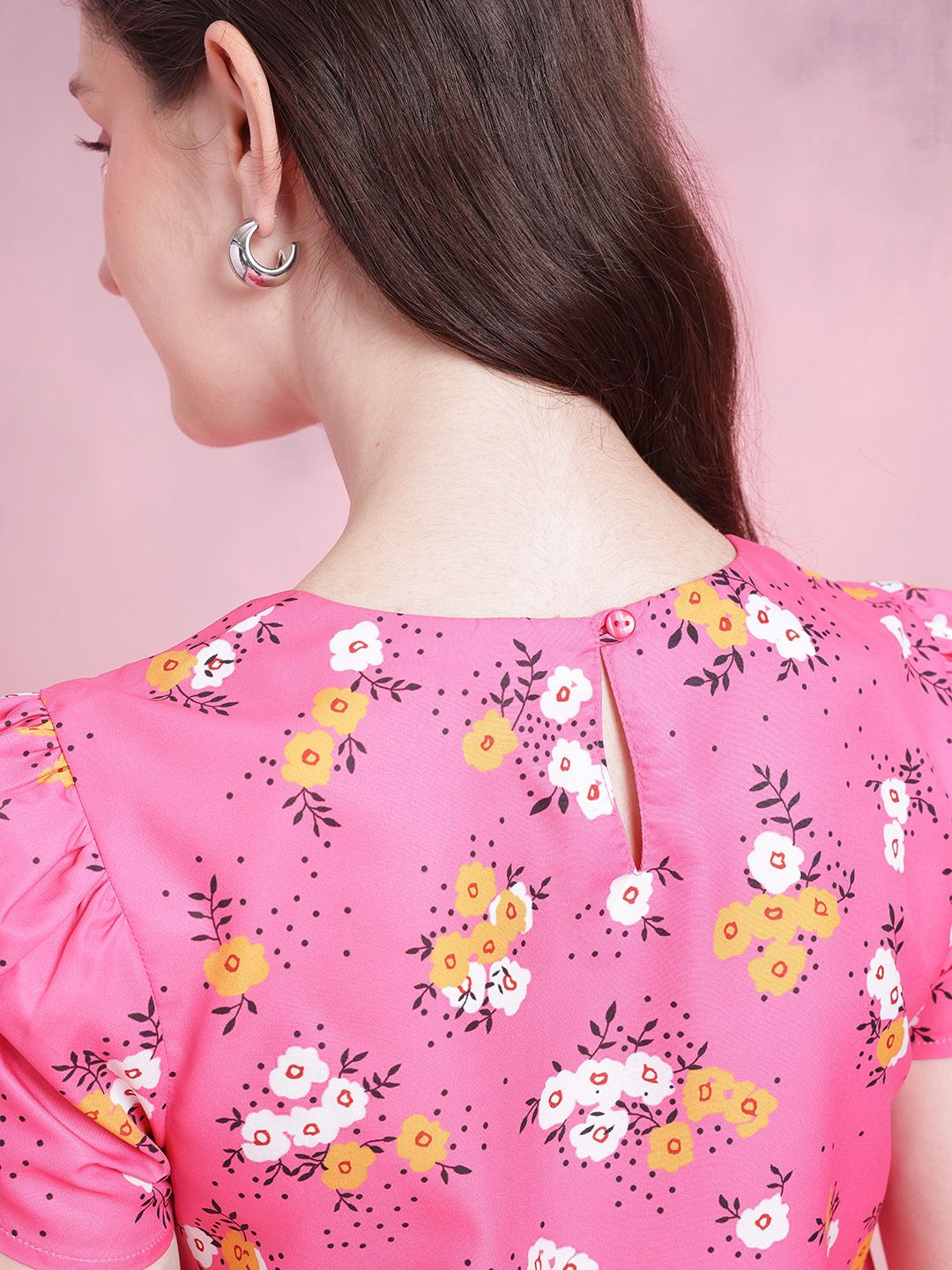 DressBerry Floral Print Gathered Detail Puff Sleeves Top