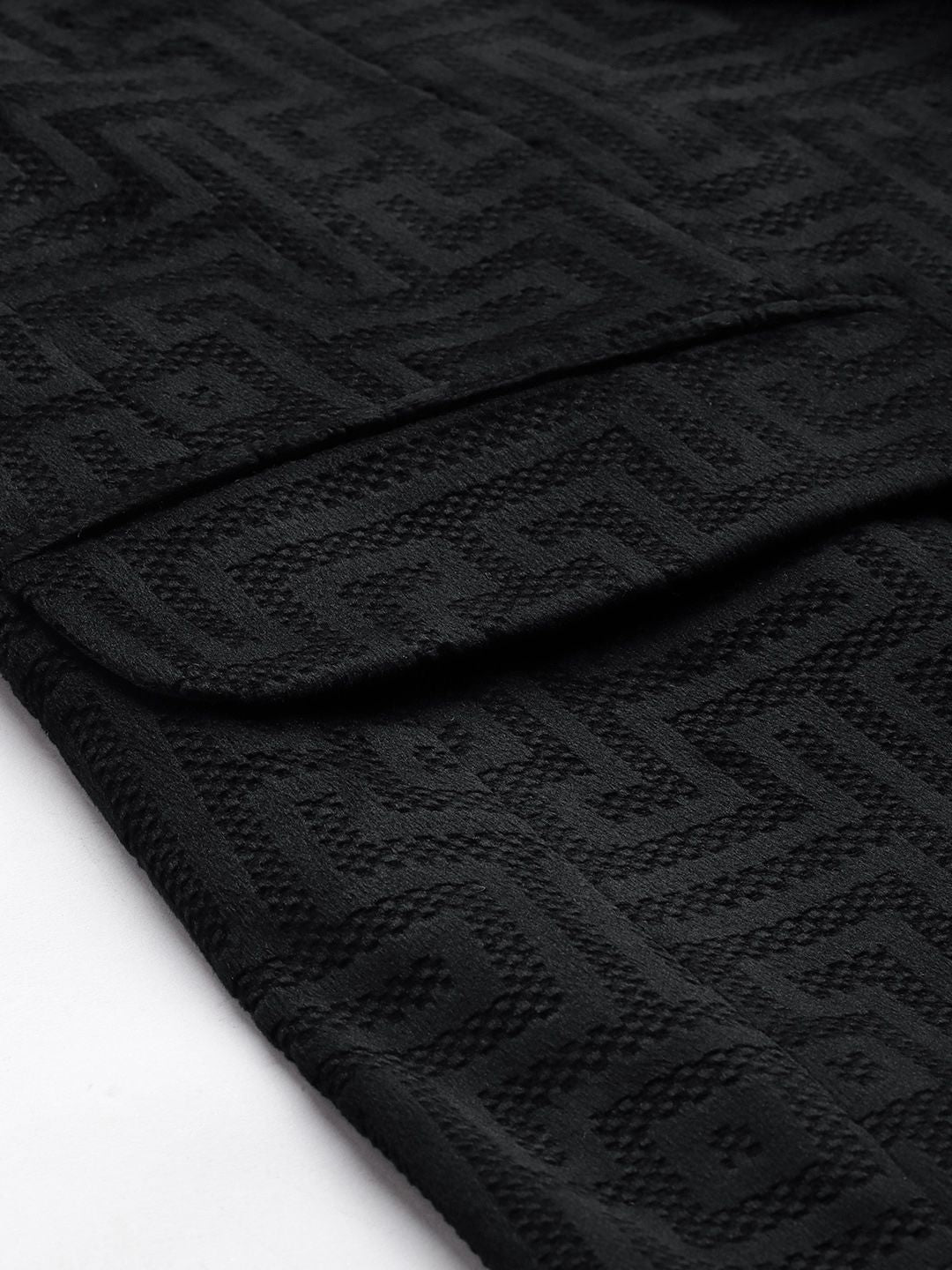 House of Pataudi Tailored Geometric Self Design Velvet Finish Single-Breasted Party Blazer