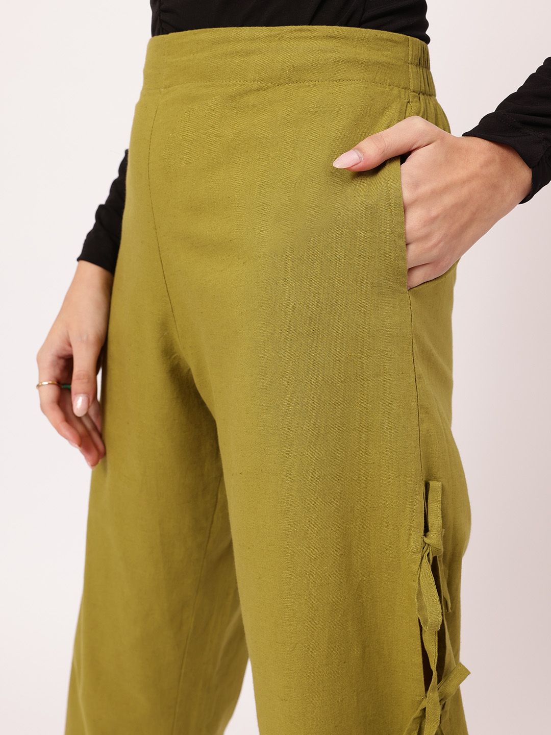 DressBerry Women Bow-Up Cropped Trousers