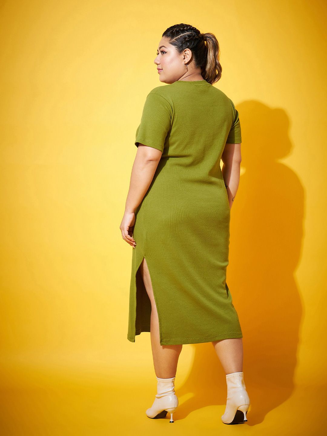 SASSAFRAS Curve Plus Size Round Neck Cotton Sheath Midi Dress