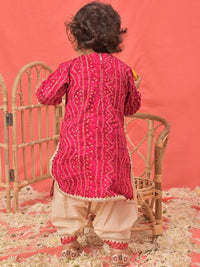 VASTRAMAY Girls Bandhani Printed Kurta With Patiala