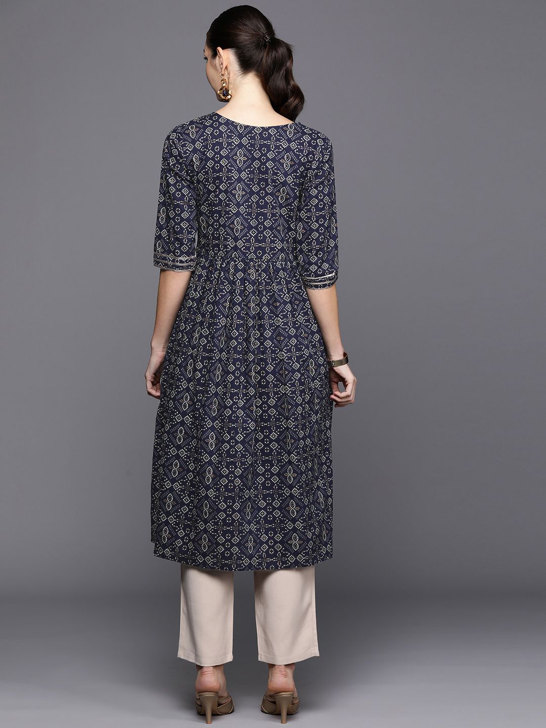 Indo Era Bandhani Foil Printed Tie-Up Neck Indigo Kurta