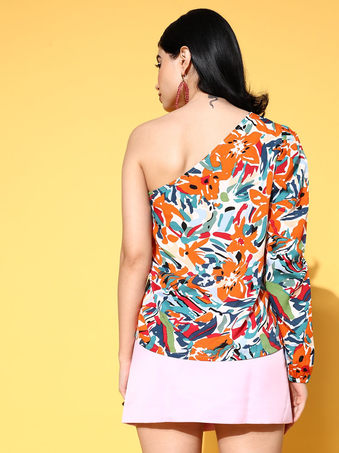 Berrylush White Floral Asymmetry Top