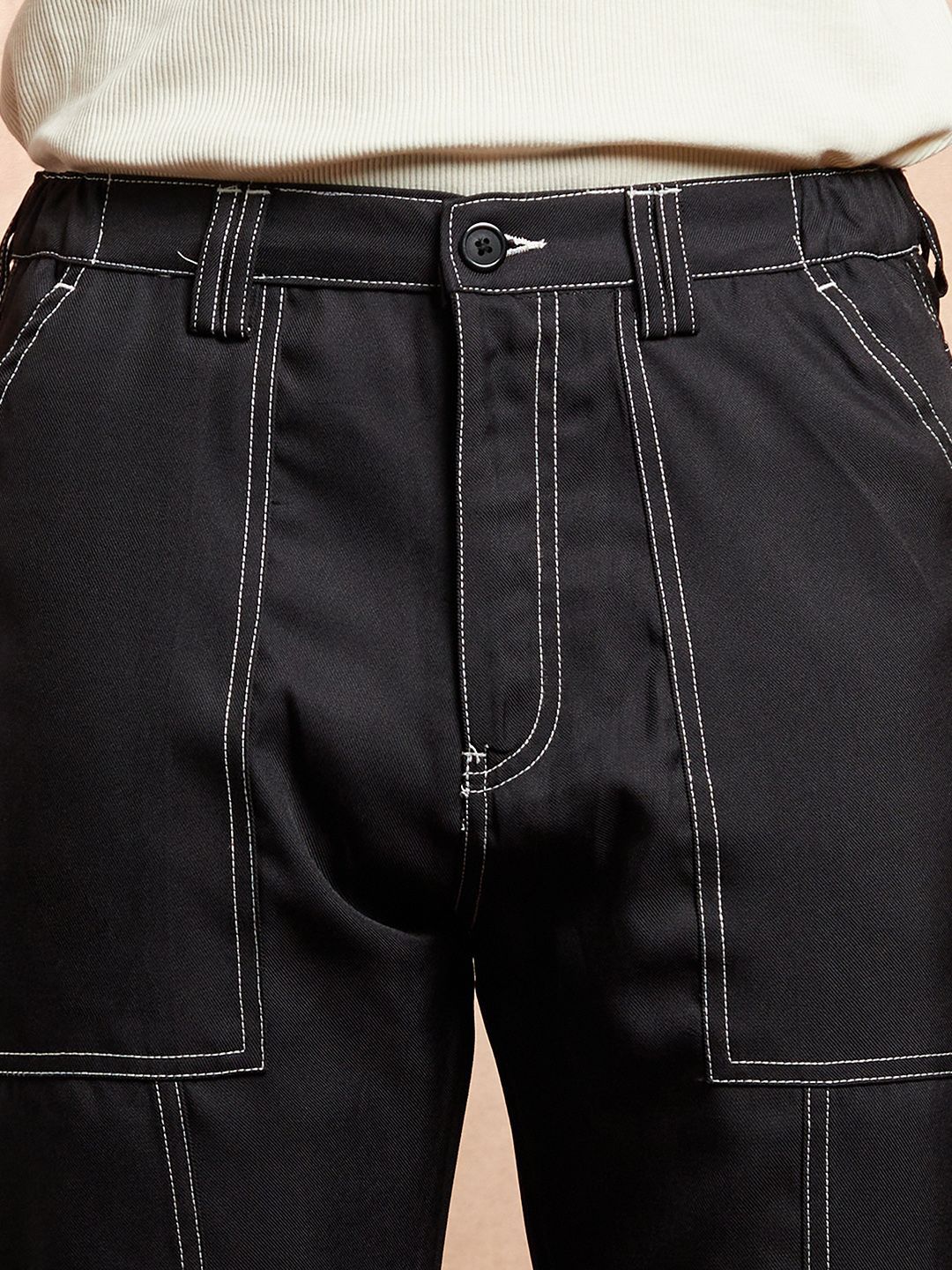 Campus Sutra Men Solid Comfort Cargos Trousers