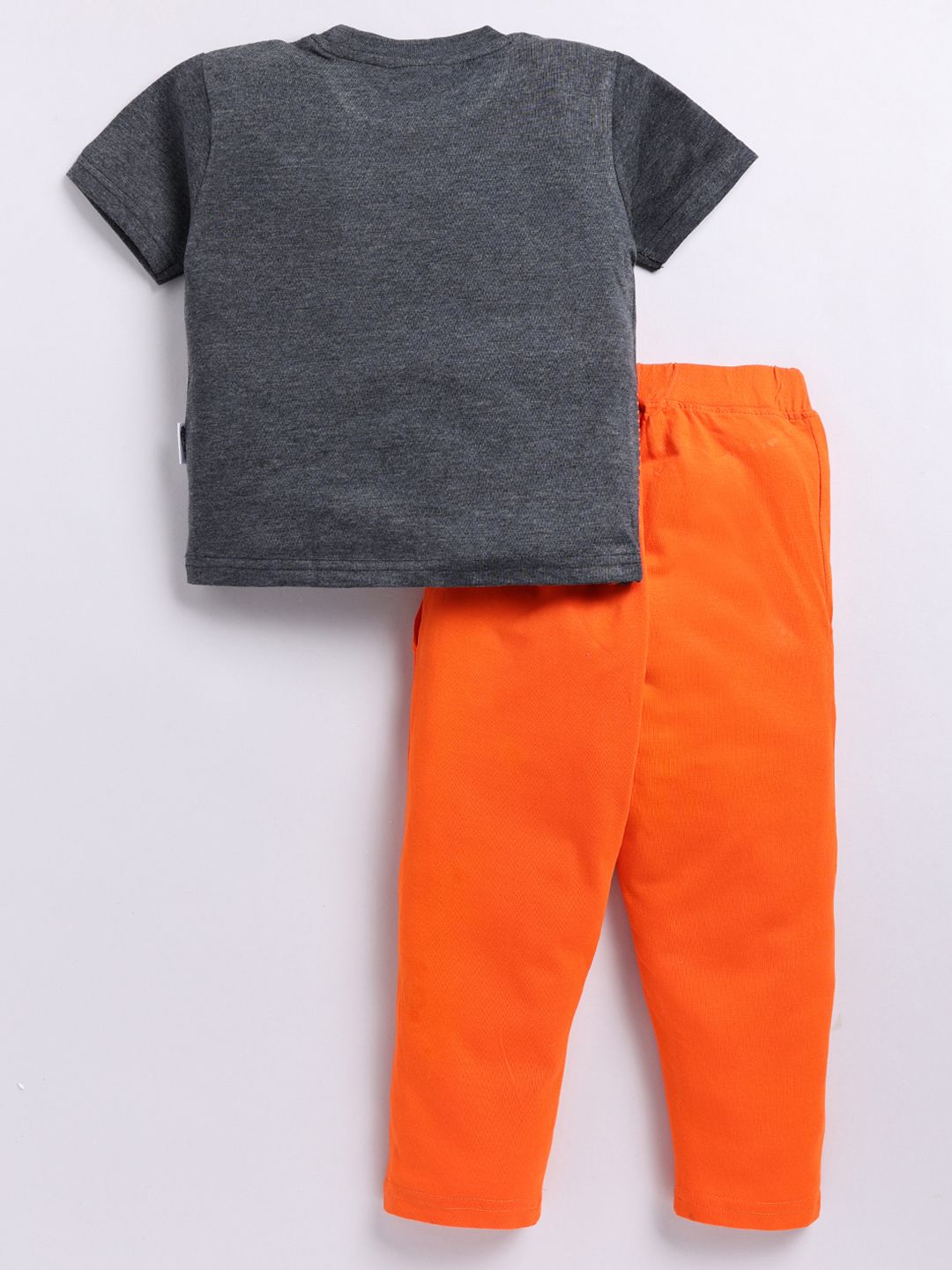 Moms Love Boys Printed T-Shirt With Trousers
