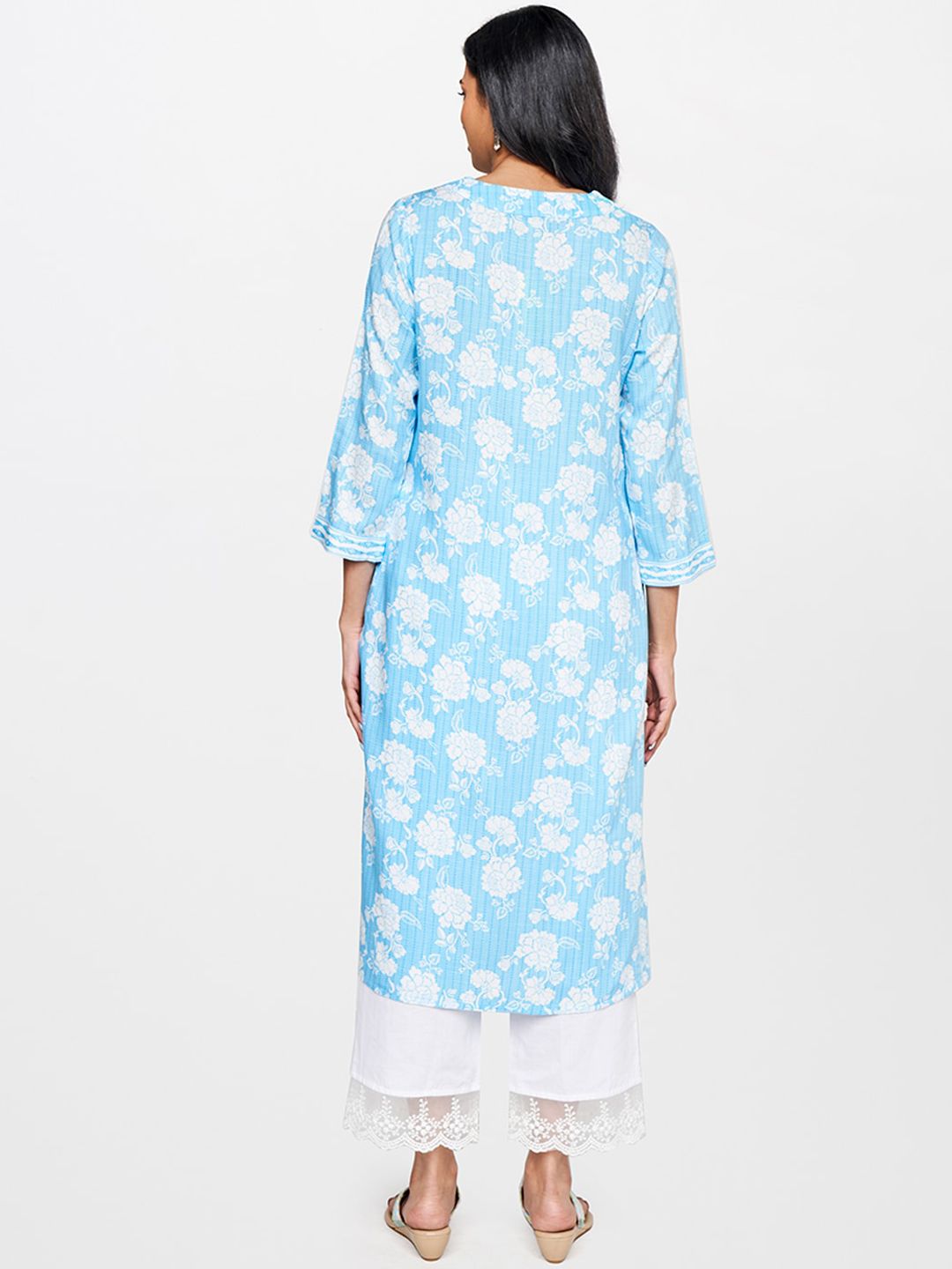Global Desi Women Floral Printed Regular Sleeves Kurta