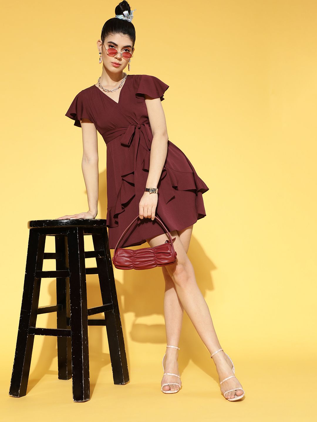 Berrylush Women Charming Maroon Solid Ruffled Dress