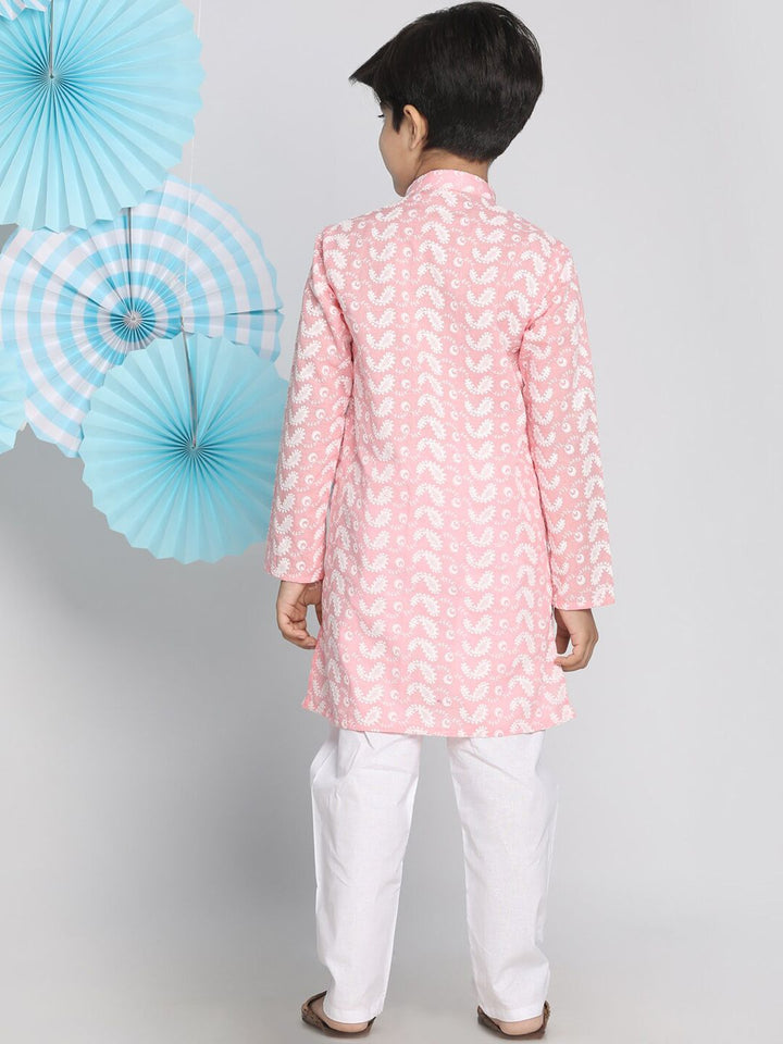 VASTRAMAY Boys Pink Embroidered Regular Kurta with Pyjamas