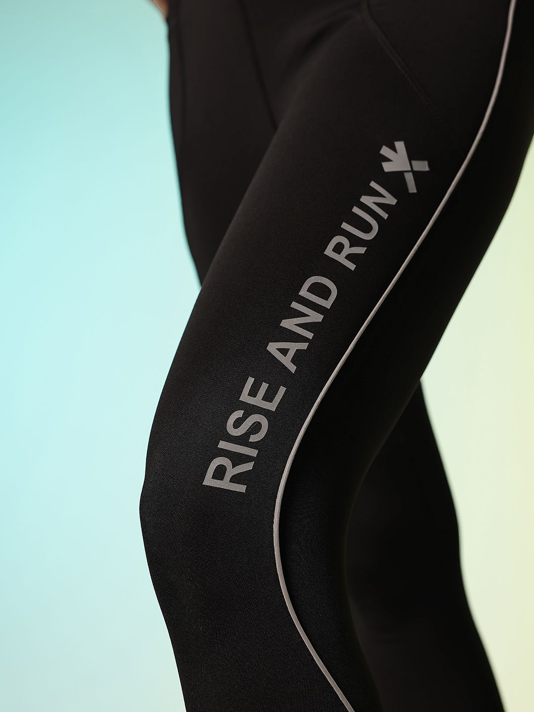 HRX by Hrithik Roshan Women Rapid-Dry Running Tights with Minimal Print