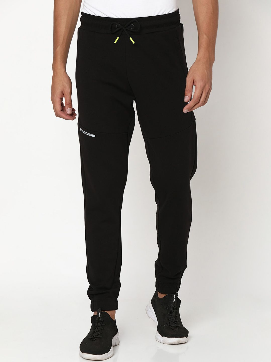 SPYKAR Men Mid-rise Cotton Joggers