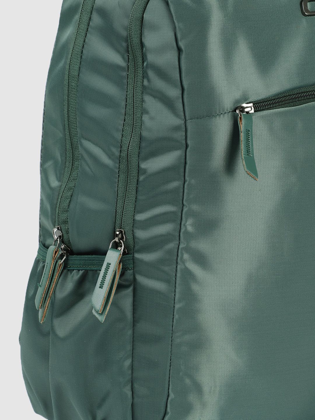 Gear Unisex Compact Laptop Backpack