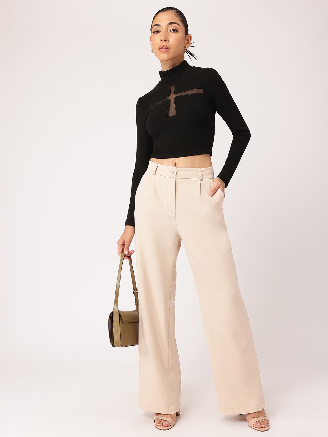 DressBerry Timeless Turtle Chic Crop Top