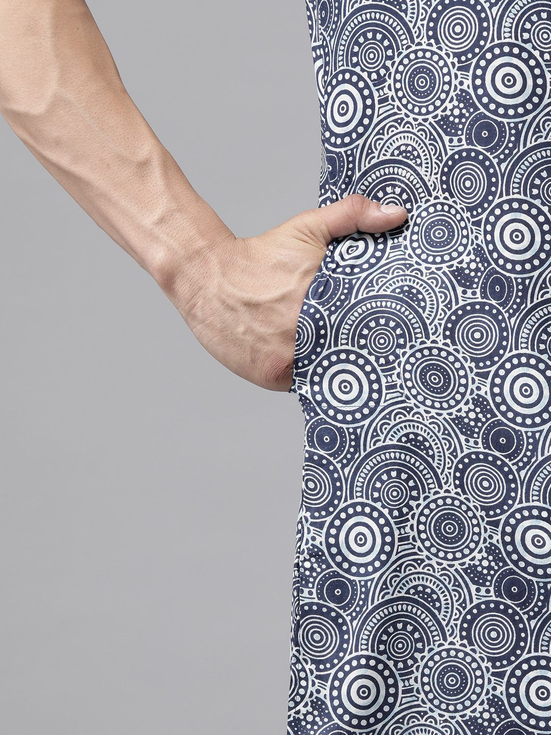 See Designs Printed Regular Pure Cotton Kurta With Pyjamas