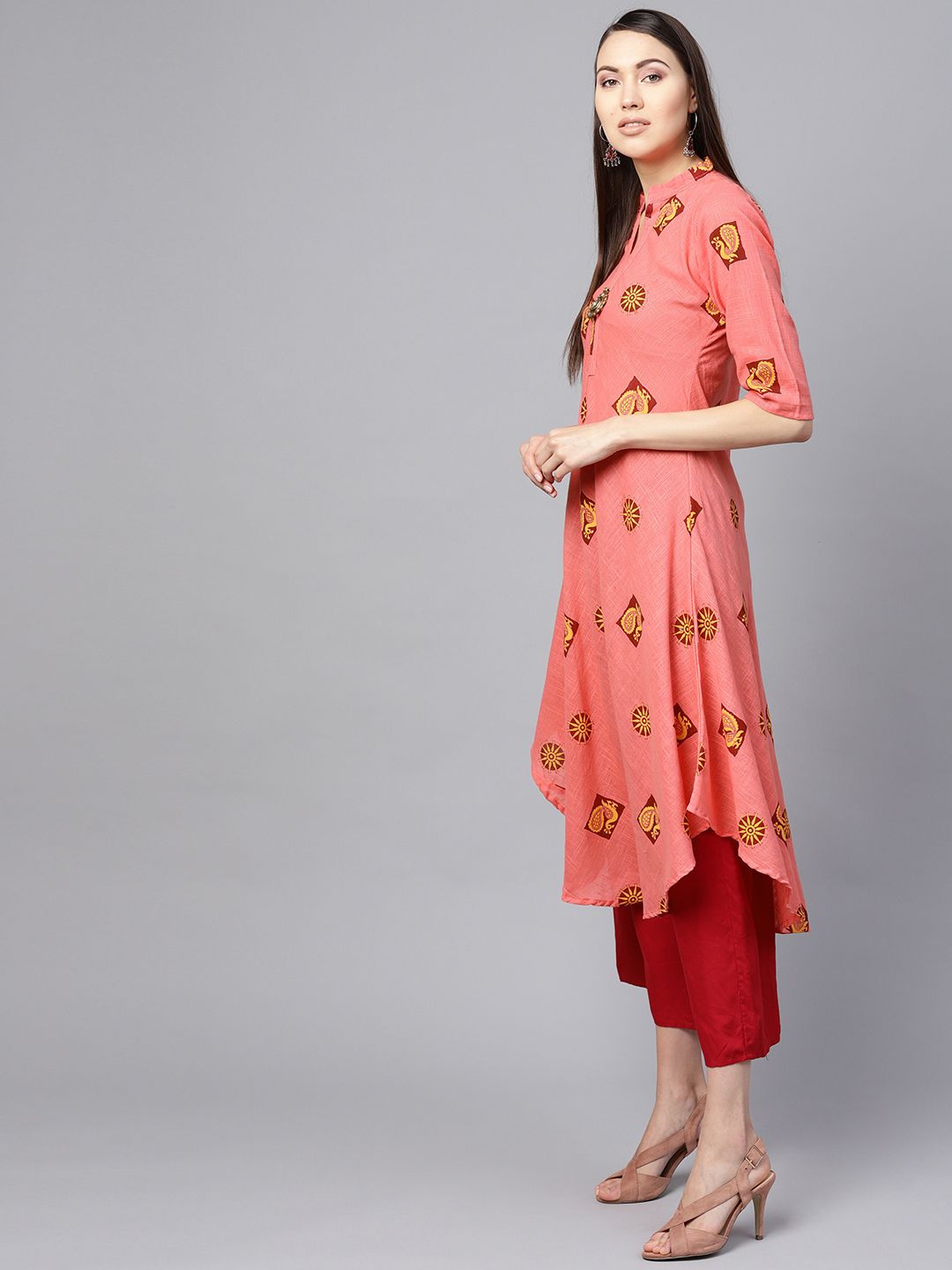 SOJANYA Women Pink & Maroon Quirky Print A-Line Kurta