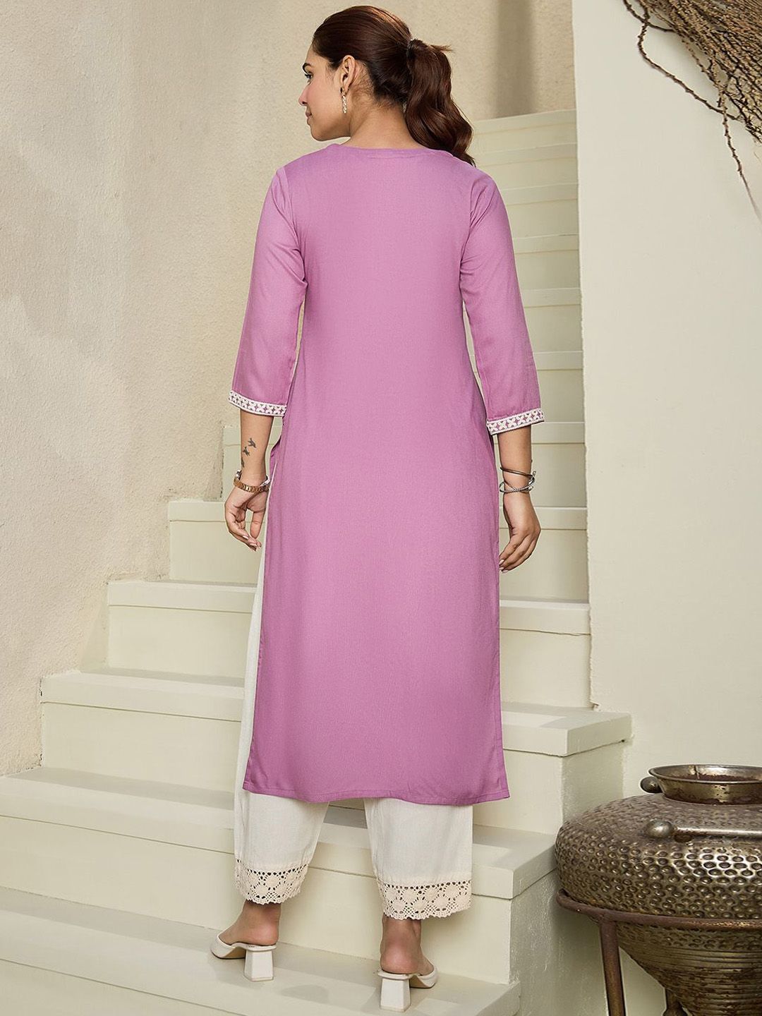 Indo Era Floral Embroidered Thread Work Straight Kurta