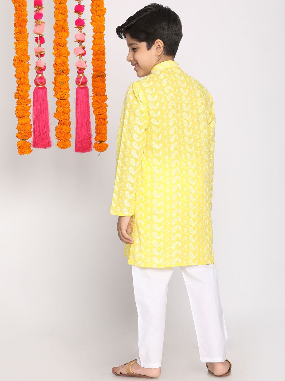 VASTRAMAY Boys Yellow Paisley Embroidered Pure Cotton Kurta with Pyjamas
